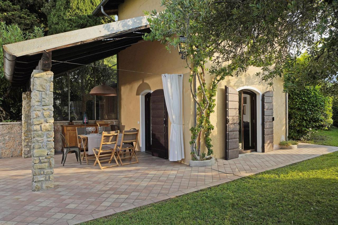 Villa Bouganville Toscolano Maderno Exteriör bild